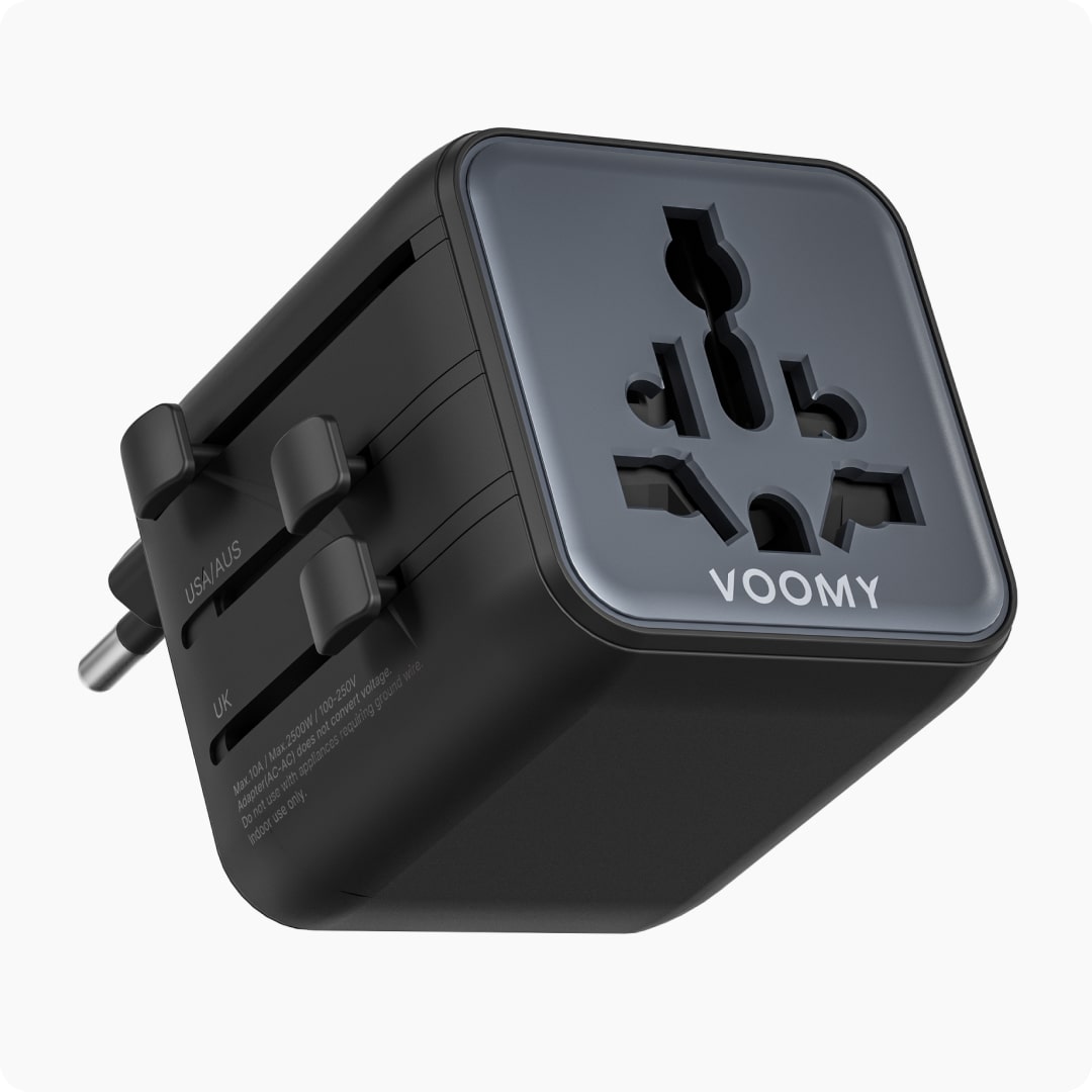 Voomy Travel Y601 - Universele reisstekker - 170+ Landen - 2500W - Wereldstekker - Space grey/blauw