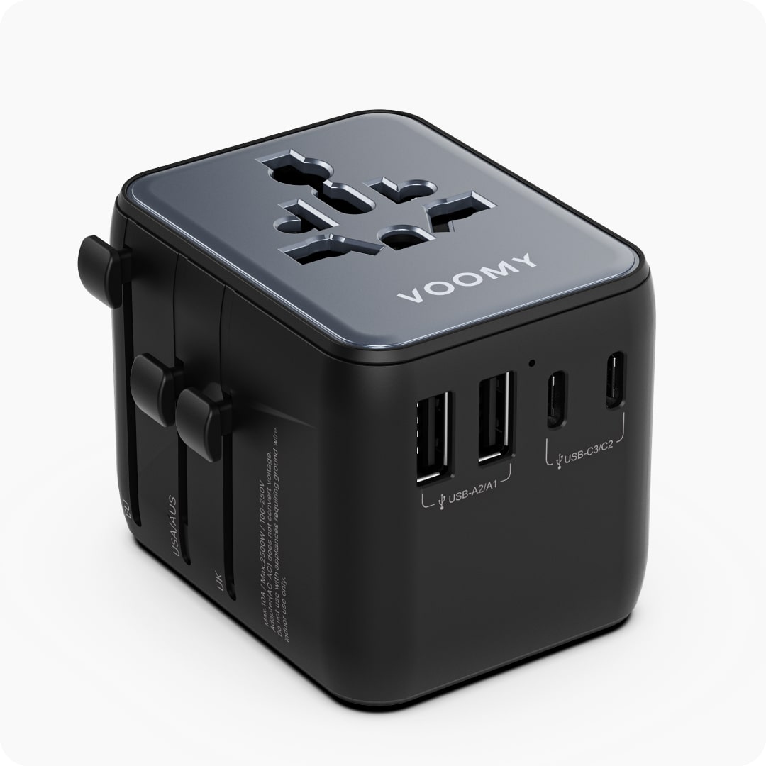 Voomy Travel Y628 - Wereldstekker - 170+ Landen - 28W Snellader - 3 USB-C 2 USB-A poorten - Space Gray/Blauw